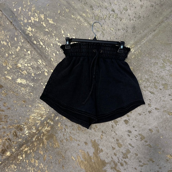 Winston White Delray Short in Jet, Size Small - Picture 2 of 5